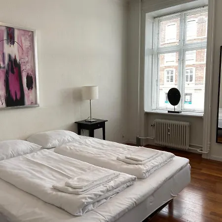 Center Center 3-bedroom At Soelvgade 84 Apartment *