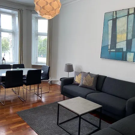 Center Center 3-bedroom At Soelvgade 84 *